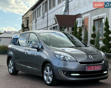 Серый Рено Гранд Сценик, объемом двигателя 1.5 л и пробегом 239 тыс. км за 8999 $, фото 17 на Automoto.ua