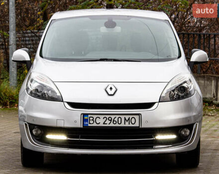 Серый Рено Гранд Сценик, объемом двигателя 1.46 л и пробегом 344 тыс. км за 7900 $, фото 2 на Automoto.ua