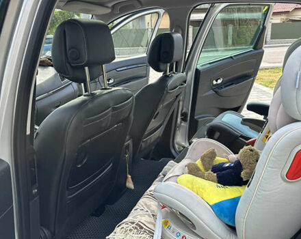 Серый Рено Гранд Сценик, объемом двигателя 1.46 л и пробегом 238 тыс. км за 8500 $, фото 17 на Automoto.ua