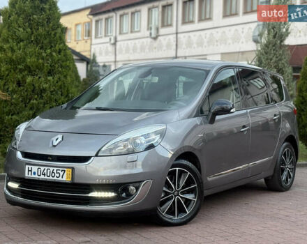 Серый Рено Гранд Сценик, объемом двигателя 2 л и пробегом 241 тыс. км за 10950 $, фото 21 на Automoto.ua