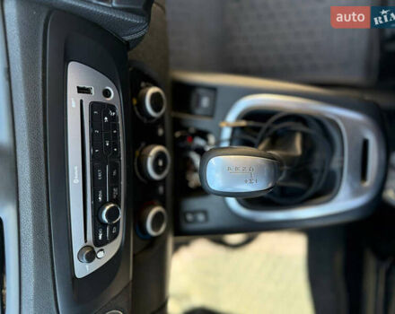 Сірий Рено Гранд Сценік, об'ємом двигуна 1.46 л та пробігом 350 тис. км за 7000 $, фото 19 на Automoto.ua