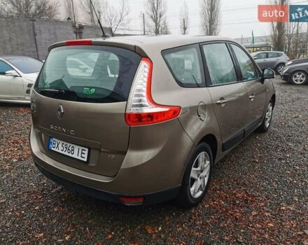 Сірий Рено Гранд Сценік, об'ємом двигуна 1.5 л та пробігом 238 тис. км за 8700 $, фото 7 на Automoto.ua