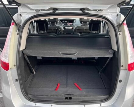 Серый Рено Гранд Сценик, объемом двигателя 1.5 л и пробегом 363 тыс. км за 7600 $, фото 13 на Automoto.ua