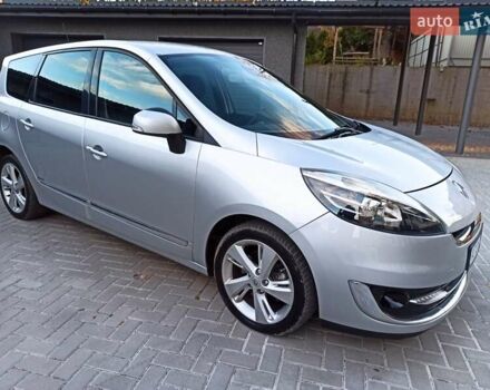 Серый Рено Гранд Сценик, объемом двигателя 1.6 л и пробегом 239 тыс. км за 8700 $, фото 23 на Automoto.ua