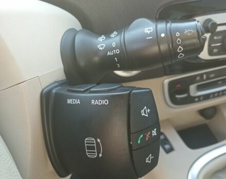 Серый Рено Гранд Сценик, объемом двигателя 1.5 л и пробегом 309 тыс. км за 8750 $, фото 8 на Automoto.ua