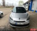 Серый Рено Гранд Сценик, объемом двигателя 1.5 л и пробегом 265 тыс. км за 7800 $, фото 1 на Automoto.ua