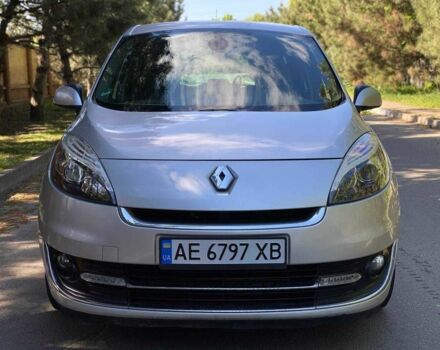 Серый Рено Гранд Сценик, объемом двигателя 1.5 л и пробегом 220 тыс. км за 7850 $, фото 4 на Automoto.ua