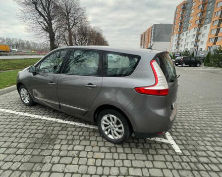 Серый Рено Гранд Сценик, объемом двигателя 1.46 л и пробегом 262 тыс. км за 7900 $, фото 2 на Automoto.ua