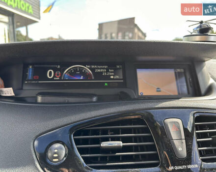 Серый Рено Гранд Сценик, объемом двигателя 1.46 л и пробегом 238 тыс. км за 8500 $, фото 19 на Automoto.ua