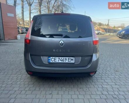 Серый Рено Гранд Сценик, объемом двигателя 1.5 л и пробегом 272 тыс. км за 8000 $, фото 5 на Automoto.ua