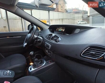 Серый Рено Гранд Сценик, объемом двигателя 1.6 л и пробегом 239 тыс. км за 8700 $, фото 62 на Automoto.ua