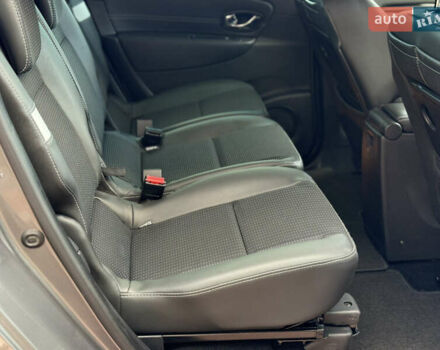 Рено Гранд Сценик 2012 в Стрые на Automoto.ua Серый Рено Гранд Сценик, объемом двигателя 1.5 л и пробегом 239 тыс. км за 9350 $, фото 59 на Automoto.ua