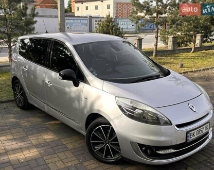 Серый Рено Гранд Сценик, объемом двигателя 1.6 л и пробегом 266 тыс. км за 7700 $, фото 9 на Automoto.ua