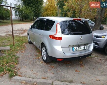 Сірий Рено Гранд Сценік, об'ємом двигуна 1.6 л та пробігом 250 тис. км за 8750 $, фото 1 на Automoto.ua