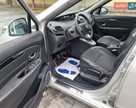 Сірий Рено Гранд Сценік, об'ємом двигуна 1.5 л та пробігом 230 тис. км за 8650 $, фото 18 на Automoto.ua