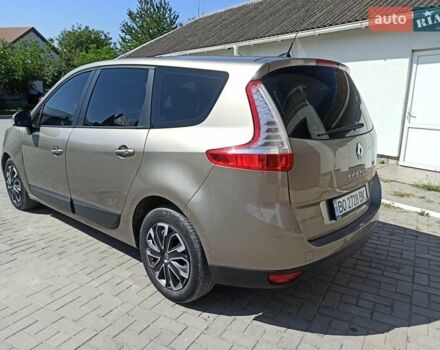 Серый Рено Гранд Сценик, объемом двигателя 1.5 л и пробегом 247 тыс. км за 8400 $, фото 5 на Automoto.ua