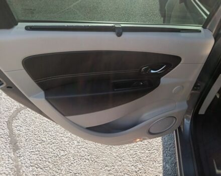 Серый Рено Гранд Сценик, объемом двигателя 1.5 л и пробегом 309 тыс. км за 8750 $, фото 4 на Automoto.ua