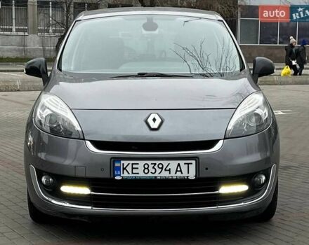 Серый Рено Гранд Сценик, объемом двигателя 1.6 л и пробегом 204 тыс. км за 9200 $, фото 4 на Automoto.ua