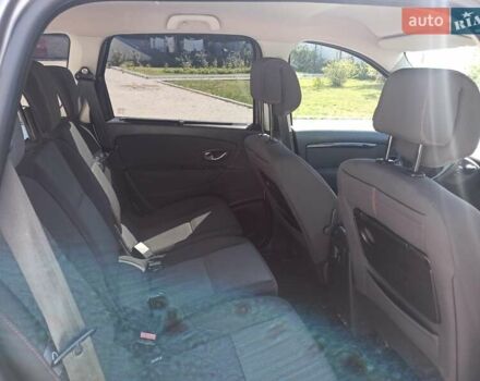 Серый Рено Гранд Сценик, объемом двигателя 1.5 л и пробегом 247 тыс. км за 8400 $, фото 13 на Automoto.ua