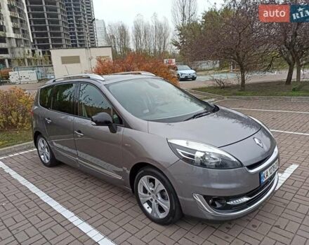 Серый Рено Гранд Сценик, объемом двигателя 1.6 л и пробегом 205 тыс. км за 10500 $, фото 2 на Automoto.ua