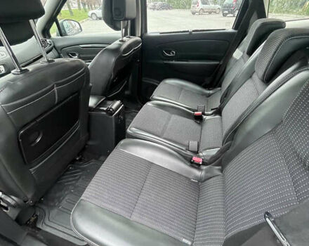 Серый Рено Гранд Сценик, объемом двигателя 1.46 л и пробегом 262 тыс. км за 7900 $, фото 11 на Automoto.ua