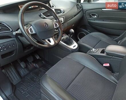 Серый Рено Гранд Сценик, объемом двигателя 1.6 л и пробегом 239 тыс. км за 8700 $, фото 54 на Automoto.ua