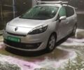 Серый Рено Гранд Сценик, объемом двигателя 1.5 л и пробегом 211 тыс. км за 8500 $, фото 4 на Automoto.ua
