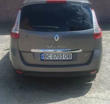 Сірий Рено Гранд Сценік, об'ємом двигуна 1.6 л та пробігом 237 тис. км за 7700 $, фото 4 на Automoto.ua