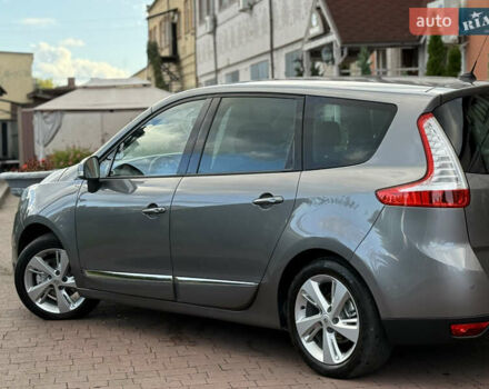 Рено Гранд Сценик 2012 в Стрые на Automoto.ua Серый Рено Гранд Сценик, объемом двигателя 1.5 л и пробегом 239 тыс. км за 9350 $, фото 30 на Automoto.ua