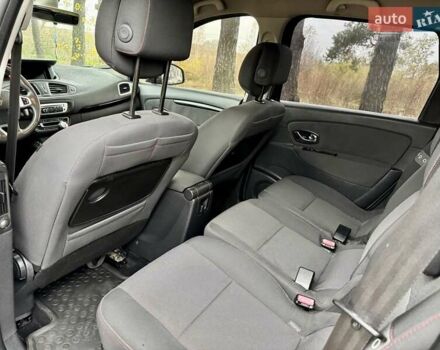 Сірий Рено Гранд Сценік, об'ємом двигуна 1.5 л та пробігом 185 тис. км за 7499 $, фото 21 на Automoto.ua