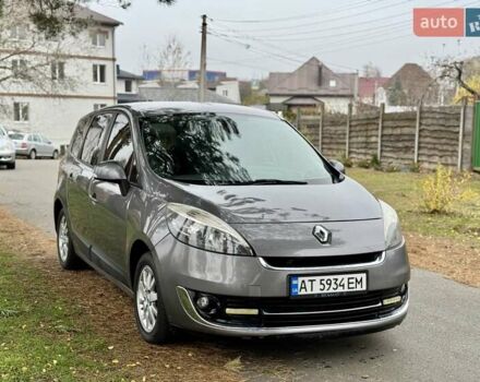 Сірий Рено Гранд Сценік, об'ємом двигуна 1.5 л та пробігом 185 тис. км за 7499 $, фото 2 на Automoto.ua
