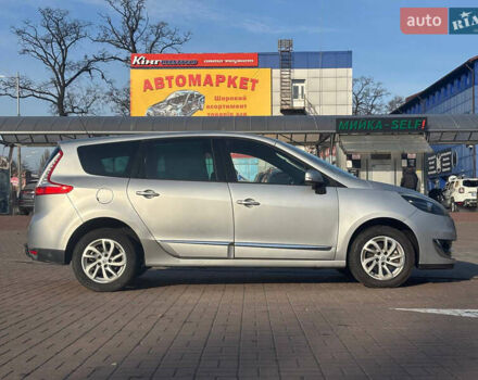 Серый Рено Гранд Сценик, объемом двигателя 1.46 л и пробегом 272 тыс. км за 8999 $, фото 1 на Automoto.ua