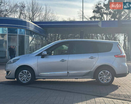 Серый Рено Гранд Сценик, объемом двигателя 1.46 л и пробегом 272 тыс. км за 8999 $, фото 6 на Automoto.ua