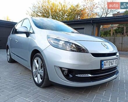 Серый Рено Гранд Сценик, объемом двигателя 1.6 л и пробегом 239 тыс. км за 8700 $, фото 13 на Automoto.ua