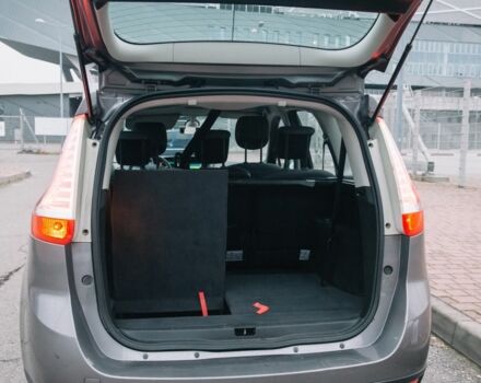 Сірий Рено Гранд Сценік, об'ємом двигуна 1.5 л та пробігом 281 тис. км за 9400 $, фото 10 на Automoto.ua