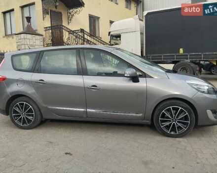 Серый Рено Гранд Сценик, объемом двигателя 1.5 л и пробегом 219 тыс. км за 10400 $, фото 5 на Automoto.ua