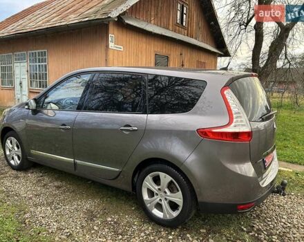 Сірий Рено Гранд Сценік, об'ємом двигуна 1.2 л та пробігом 237 тис. км за 7599 $, фото 4 на Automoto.ua