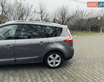 Сірий Рено Гранд Сценік, об'ємом двигуна 1.6 л та пробігом 280 тис. км за 9400 $, фото 21 на Automoto.ua