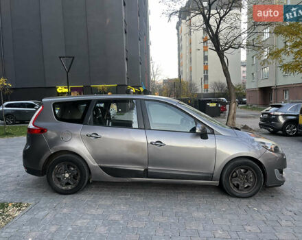 Серый Рено Гранд Сценик, объемом двигателя 1.5 л и пробегом 220 тыс. км за 8500 $, фото 6 на Automoto.ua