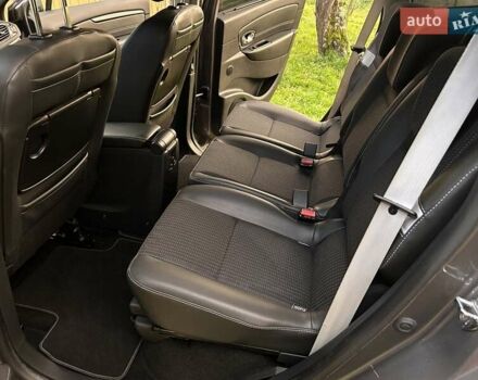 Серый Рено Гранд Сценик, объемом двигателя 1.2 л и пробегом 237 тыс. км за 7799 $, фото 35 на Automoto.ua