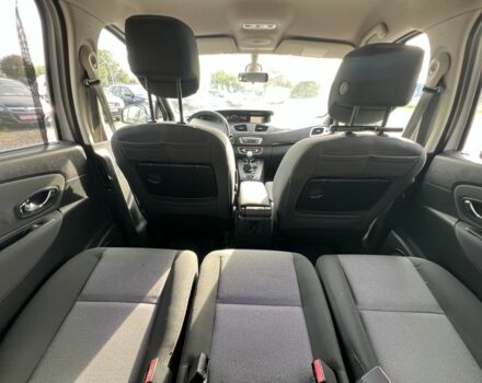 Сірий Рено Гранд Сценік, об'ємом двигуна 1.6 л та пробігом 194 тис. км за 8777 $, фото 14 на Automoto.ua