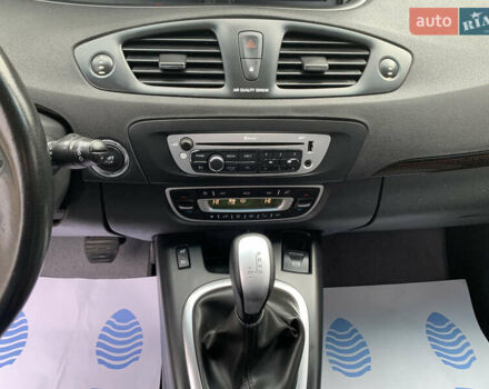 Сірий Рено Гранд Сценік, об'ємом двигуна 1.5 л та пробігом 304 тис. км за 8950 $, фото 17 на Automoto.ua