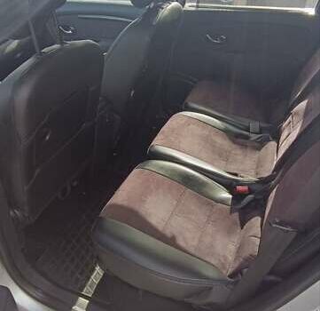 Рено Гранд Сценик 2013 в Львове на Automoto.ua Серый Рено Гранд Сценик, объемом двигателя 1.46 л и пробегом 212 тыс. км за 8649 $, фото 10 на Automoto.ua