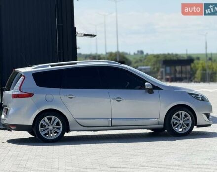 Серый Рено Гранд Сценик, объемом двигателя 1.6 л и пробегом 260 тыс. км за 9300 $, фото 4 на Automoto.ua