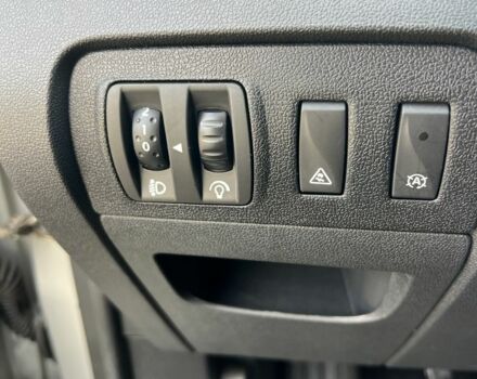 Сірий Рено Гранд Сценік, об'ємом двигуна 1.6 л та пробігом 194 тис. км за 8777 $, фото 8 на Automoto.ua