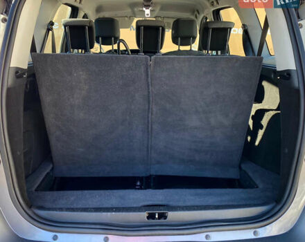 Сірий Рено Гранд Сценік, об'ємом двигуна 1.5 л та пробігом 225 тис. км за 8999 $, фото 18 на Automoto.ua