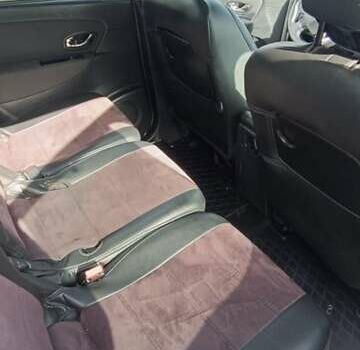 Серый Рено Гранд Сценик, объемом двигателя 1.46 л и пробегом 212 тыс. км за 8650 $, фото 15 на Automoto.ua