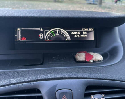 Серый Рено Гранд Сценик, объемом двигателя 1.5 л и пробегом 230 тыс. км за 8700 $, фото 4 на Automoto.ua
