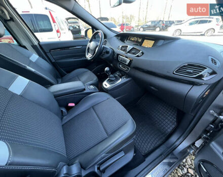 Серый Рено Гранд Сценик, объемом двигателя 1.6 л и пробегом 220 тыс. км за 9299 $, фото 18 на Automoto.ua