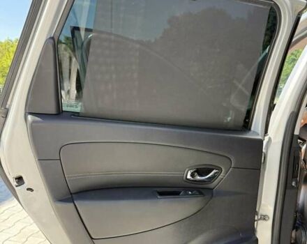 Серый Рено Гранд Сценик, объемом двигателя 1.6 л и пробегом 260 тыс. км за 9300 $, фото 28 на Automoto.ua